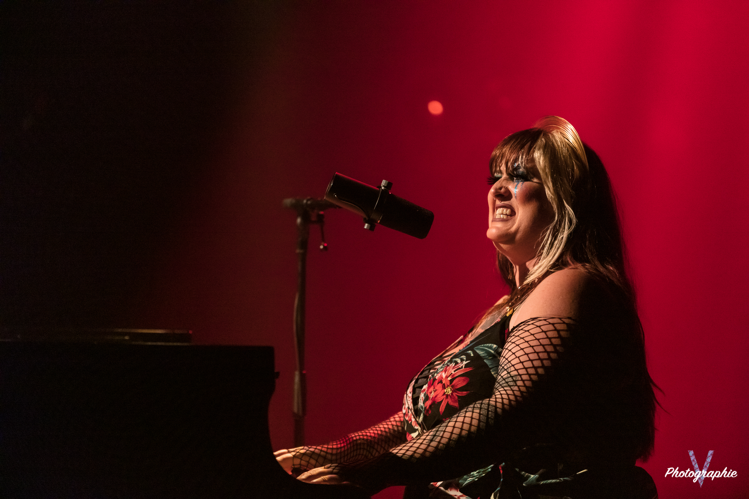 SARAH MCCOY – LE SAX
