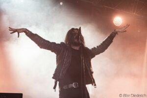 Regarde les Hommes Tomber-Hellfest-dimanche 19 juin 2022-Elise Diederich 10