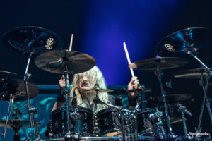 Running Wild-3647-Modifier