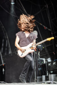 Tyler Bryant-4136-Modifier