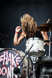 Tyler Bryant-4156-Modifier