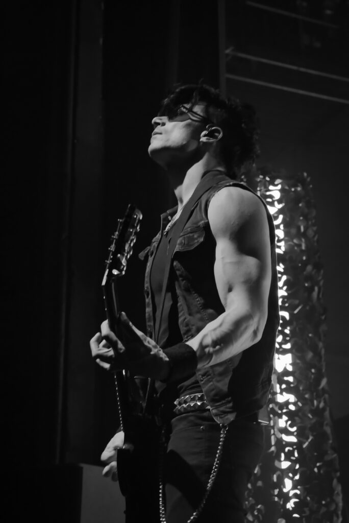 The_Sisters_Of_Mercy_41BW