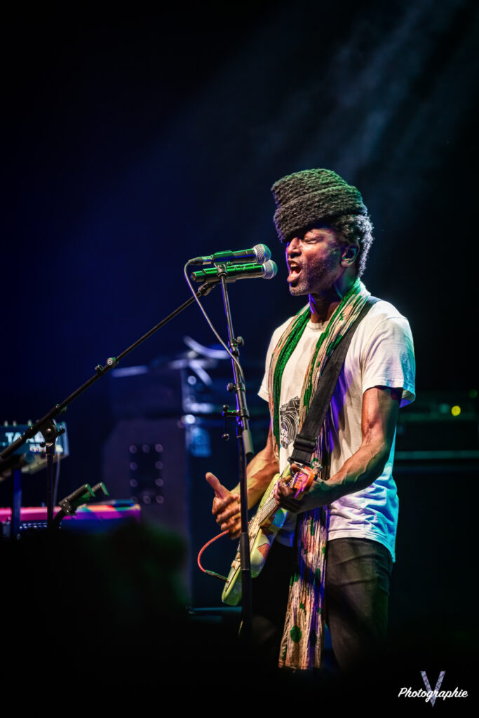 Keziah Jones - Le Forum Vaureal - V.Photographie--27