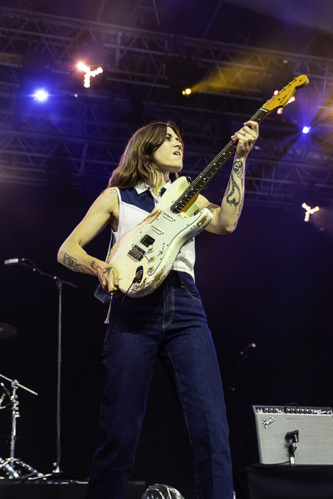 24-07-19-soiree-2-guitare-en-scene-dm-8727-Avec accentuation-Bruit
