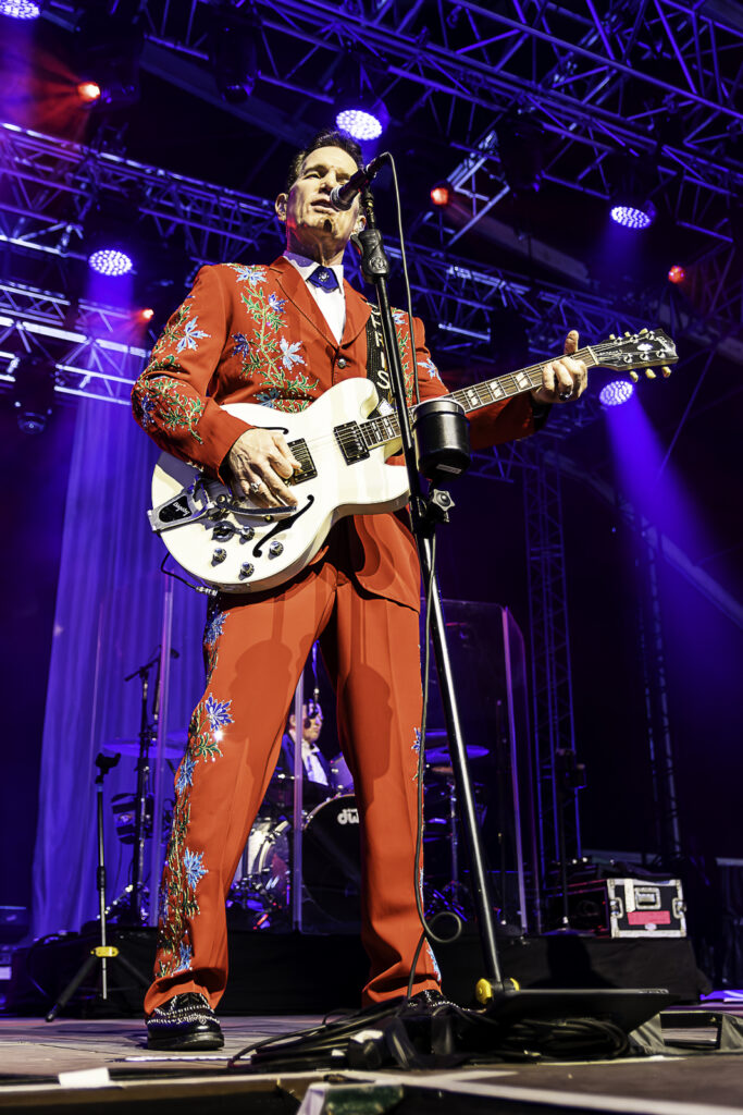 24-07-19-soiree-2-guitare-en-scene-dm-8802-Avec accentuation-Bruit