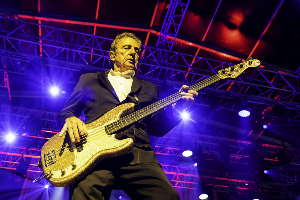 24-07-19-soiree-2-guitare-en-scene-dm-8812-Avec accentuation-Bruit