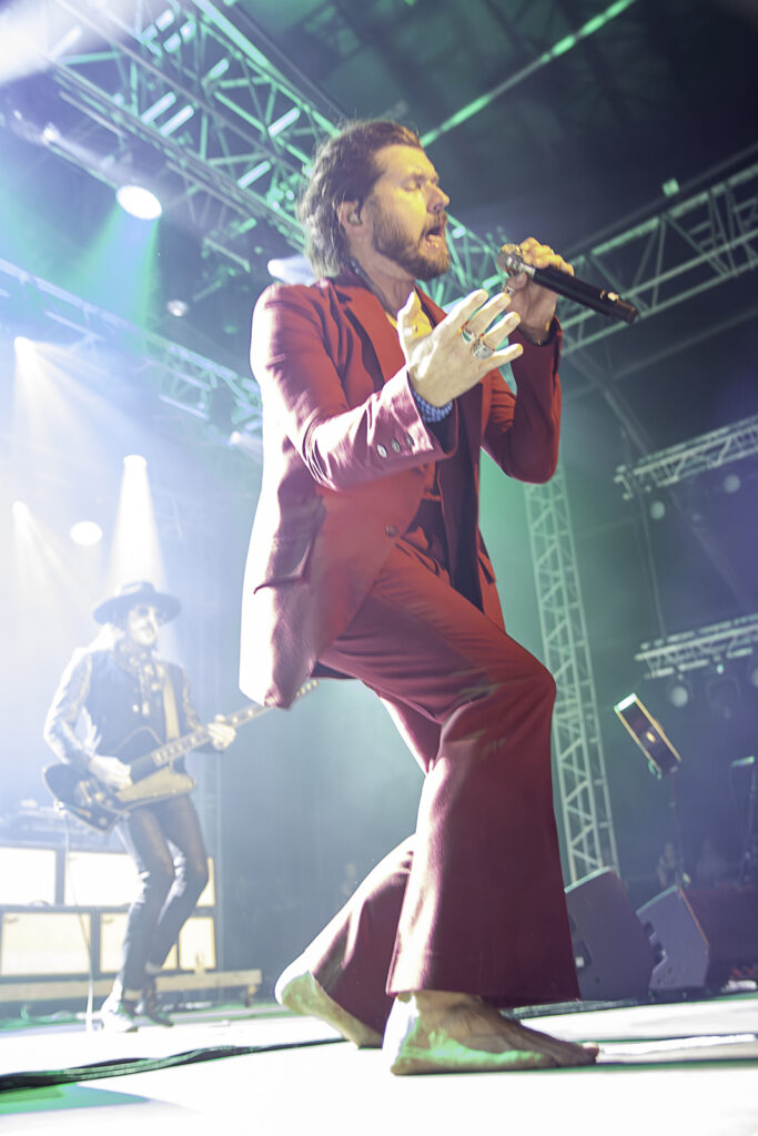 24-07-19-soiree-2-guitare-en-scene-dm-8941-Avec accentuation-Bruit