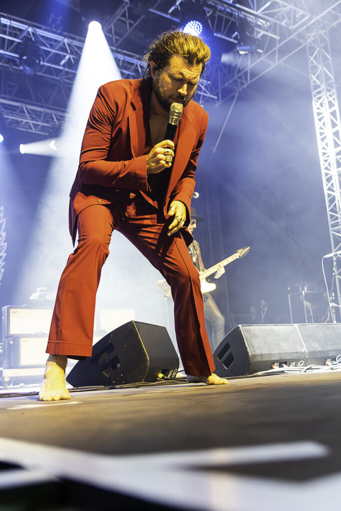 24-07-19-soiree-2-guitare-en-scene-dm-8977-Avec accentuation-Bruit