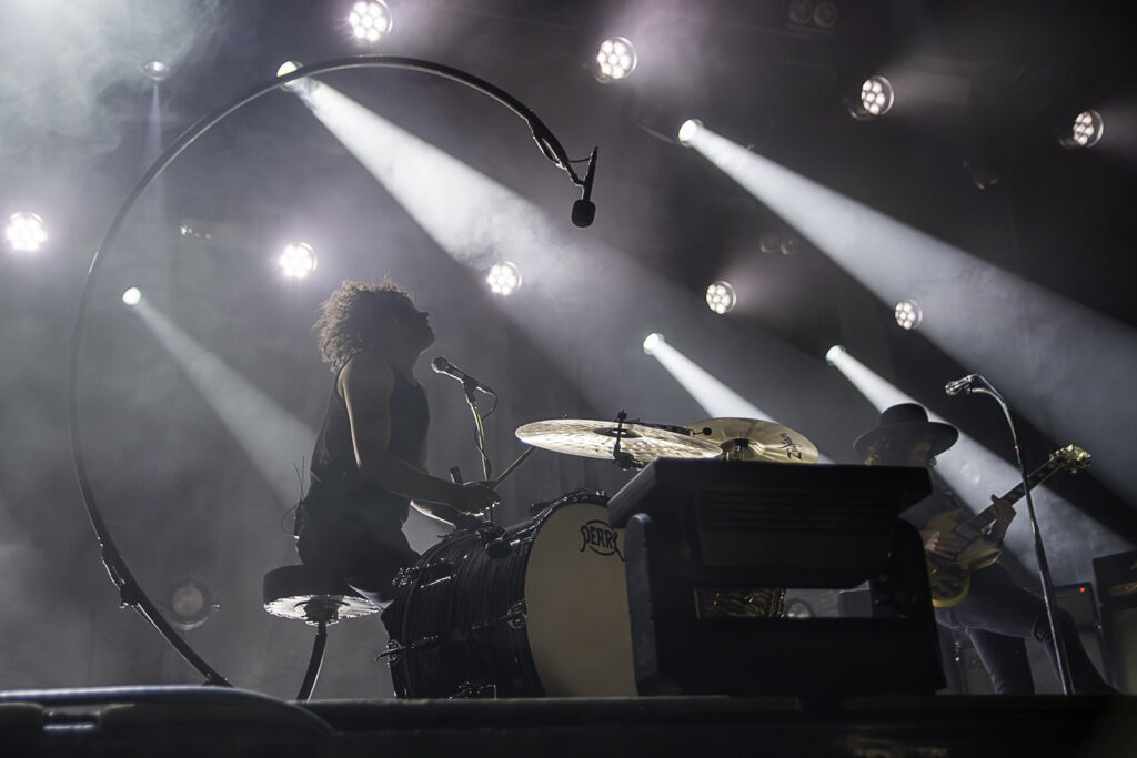 24-07-19-soiree-2-guitare-en-scene-dm-9051-Avec accentuation-Bruit