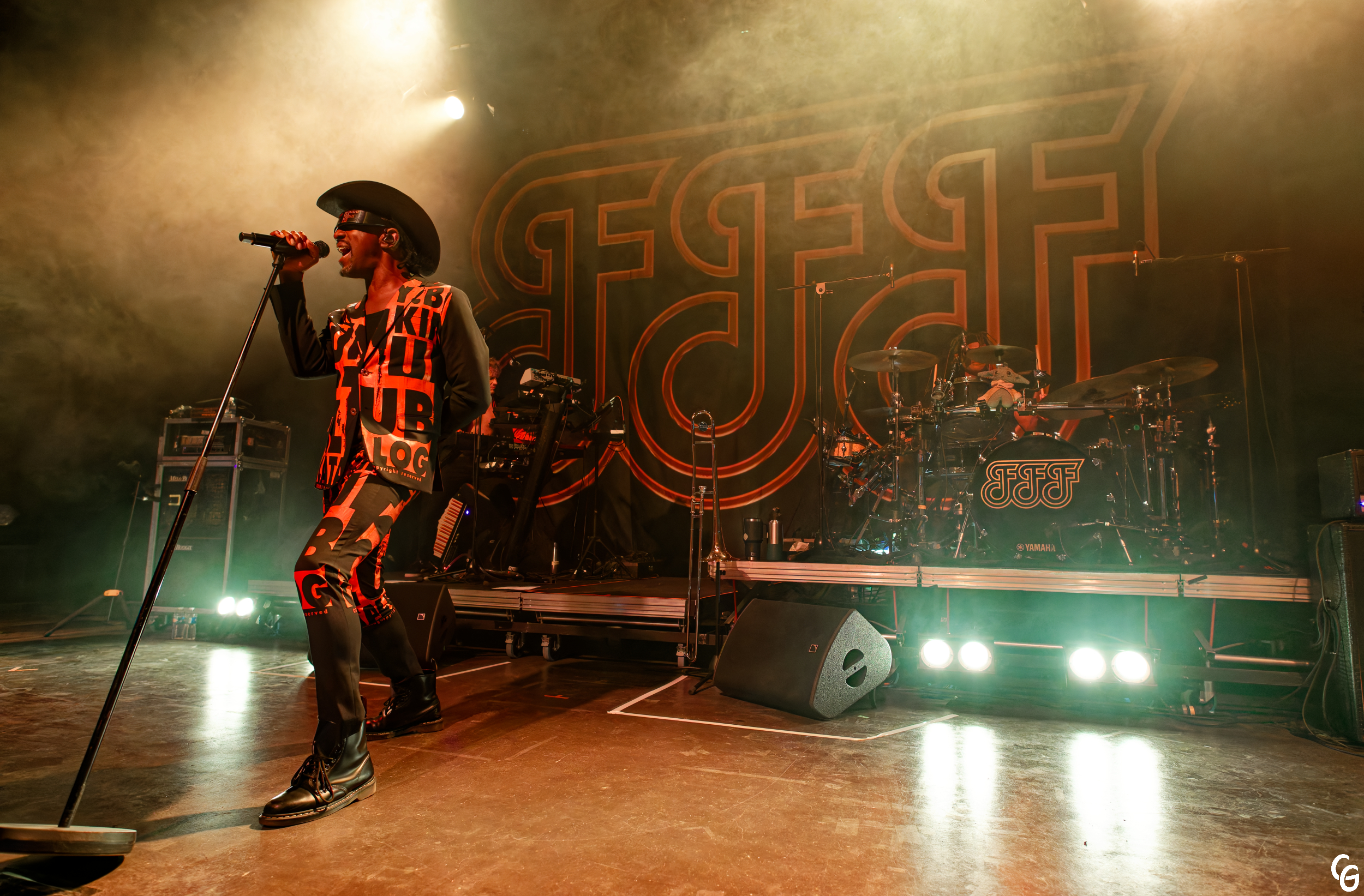FFF + NAIVE NEW BEATERS + AKIRA ET LE SABBAT + CAMILLE SWAN – Le Plan – 28/09/2024