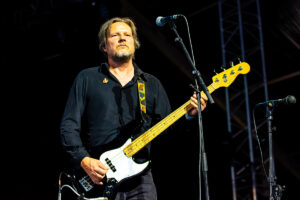 250716-eagle-eye-cherry-guitare-en-scene-dm-26649-Avec accentuation-Bruit