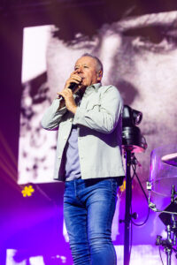 250716-simple-minds-cherry-guitare-en-scene-dm-26681