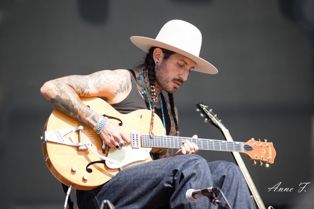 Hermanos Guttierez-2-4