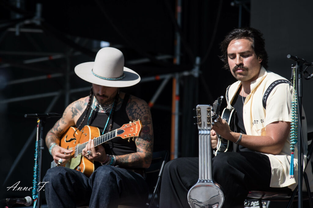 Hermanos Guttierez-2-8