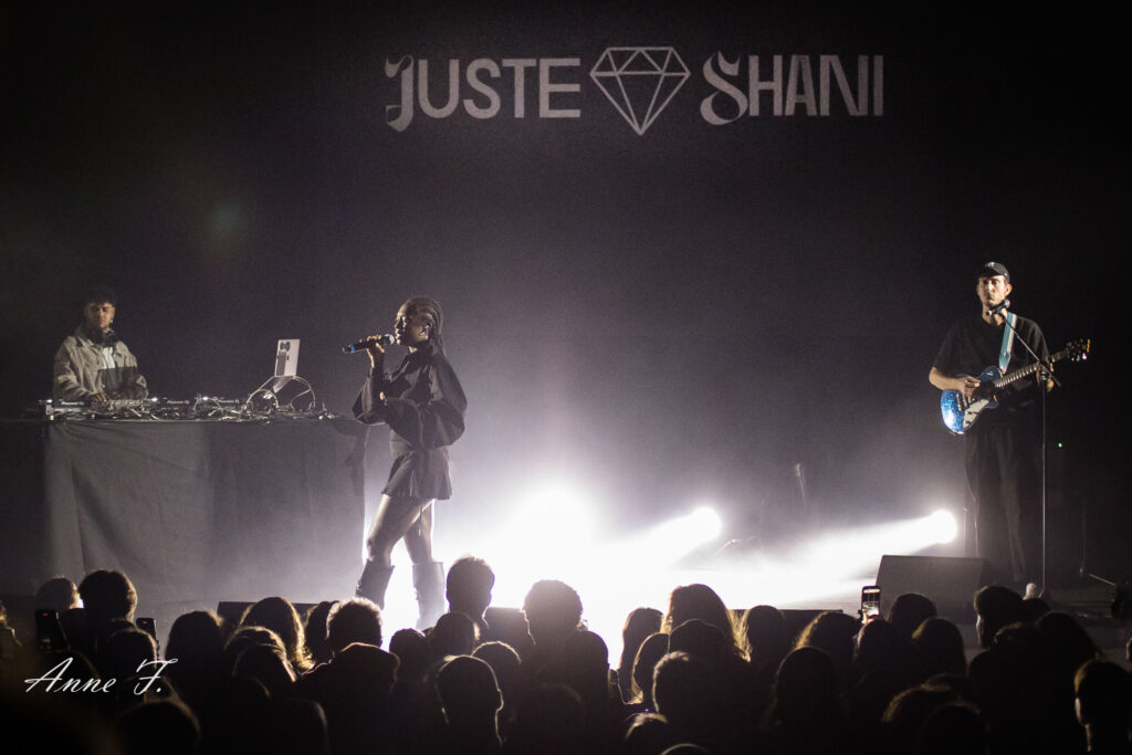 Juste Shani-9
